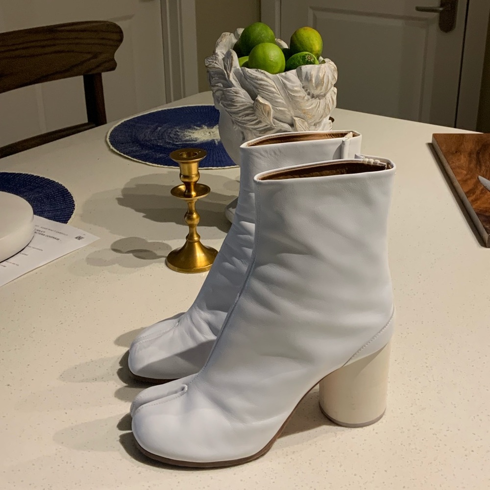 Authentic Maison Margiela: Tabi Ankle Boots